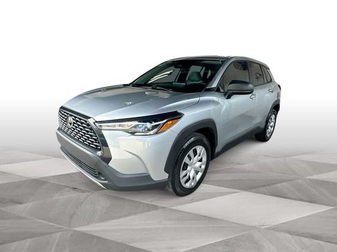 Used 2023 Toyota Corolla Cross L FWD image 4