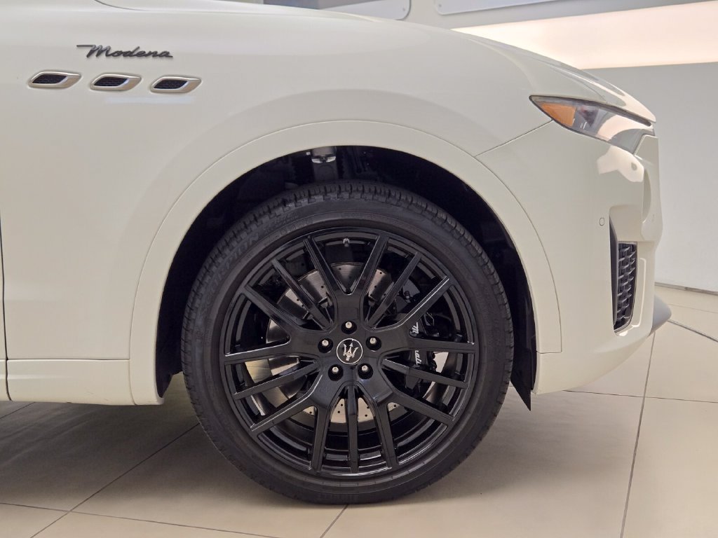 Certified 2023 Maserati Levante Modena AWD/4WD image 7