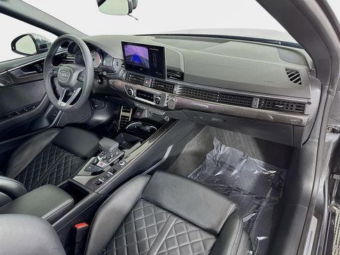 Used 2024 Audi S5 Premium image 23