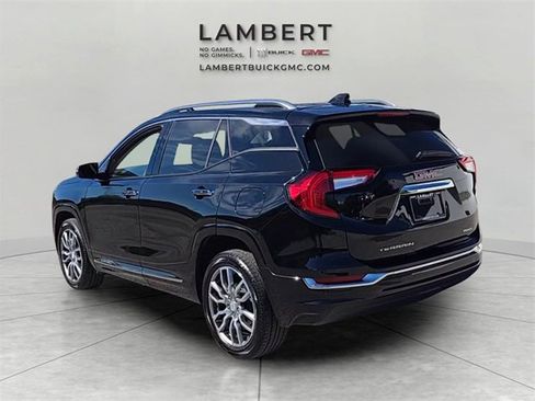 Used 2023 GMC Terrain Denali image 4