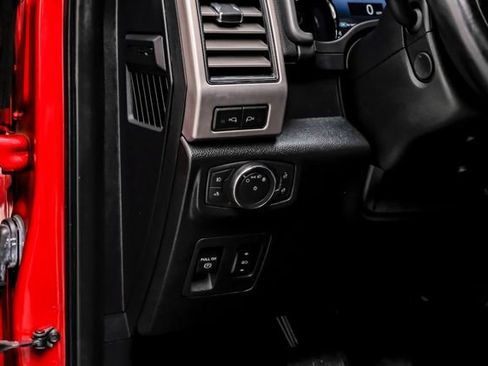 Used 2020 Ford F150 Platinum w/ Equipment Group 701A Luxury AWD/4WD image 34
