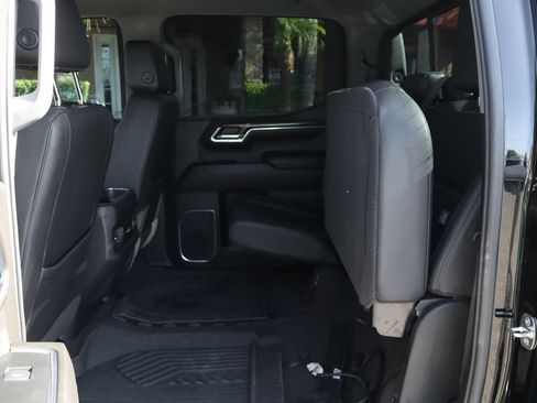 Used 2024 Chevrolet Silverado 1500 LT Trail Boss w/ LT Trail Boss Premium Package AWD/4WD image 43