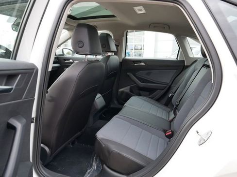 New 2025 Volkswagen Jetta SE FWD image 8