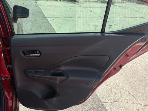 Used 2025 Nissan Versa SV image 15