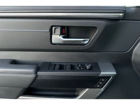 Used 2025 Toyota Tundra Platinum image 11