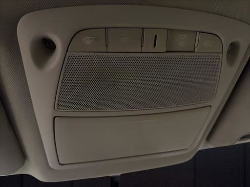 Used 2016 Nissan Rogue SV image 24