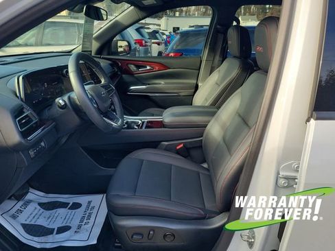 Used 2024 Chevrolet Traverse Z71 image 13