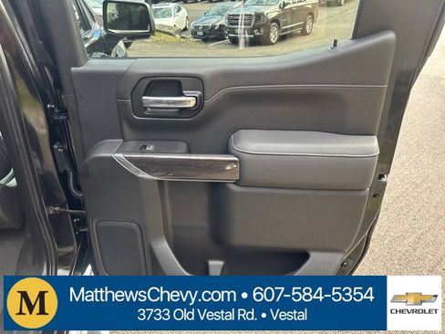 Used 2022 Chevrolet Silverado 1500 LTZ image 10