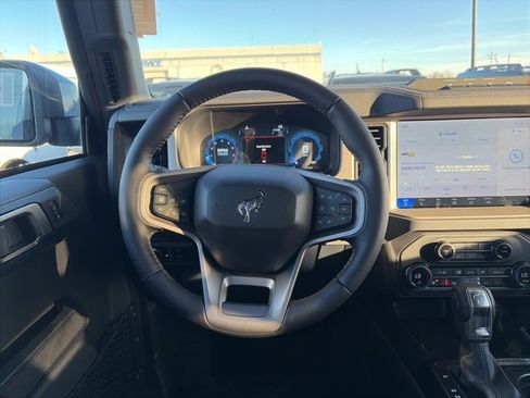 New 2025 Ford Bronco Outer Banks w/ Sasquatch Package image 15