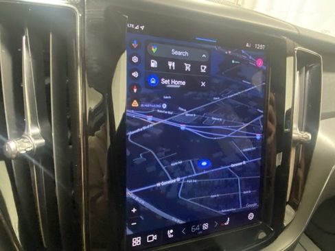 Used 2023 Volvo XC60 B5 Core w/ Climate Package image 19