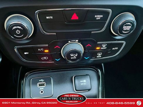 Used 2018 Jeep Compass Latitude w/ Popular Equipment Group FWD image 22