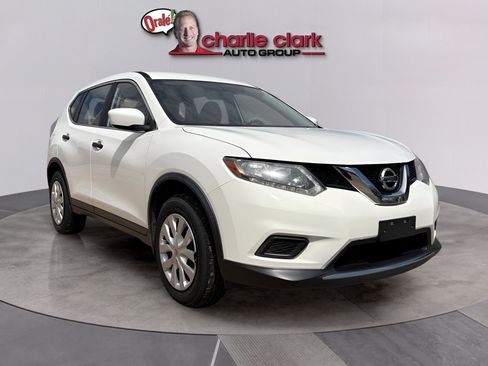 Used 2016 Nissan Rogue S FWD image 7