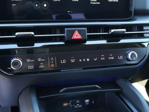 New 2026 Kia Sportage EX image 38