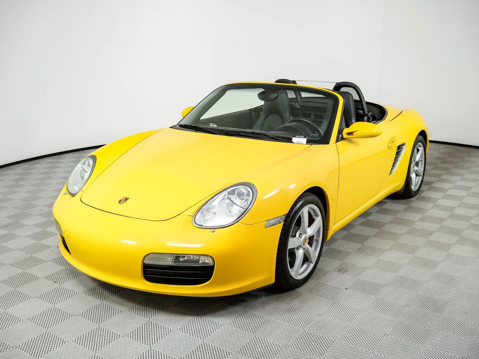 Used 2005 Porsche Boxster RWD image 1