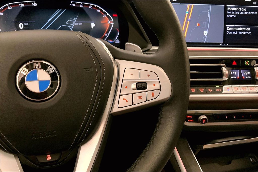 Used 2022 BMW X7 xDrive40i w/ Executive Package AWD/4WD image 19