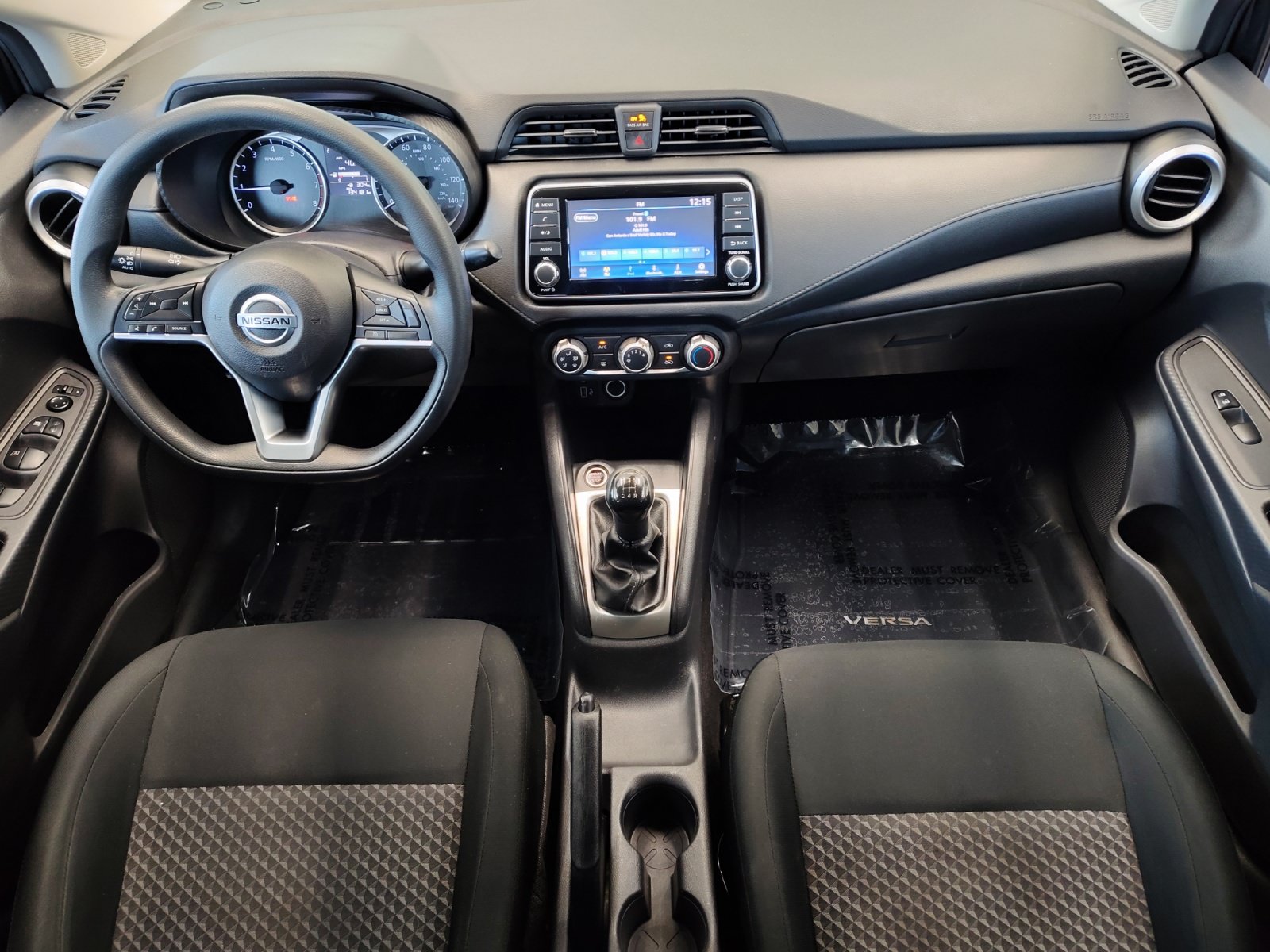Used 2021 Nissan Versa S FWD image 3