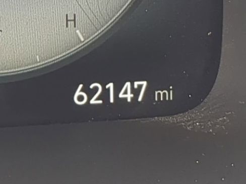 Used 2024 Hyundai Palisade Calligraphy image 24