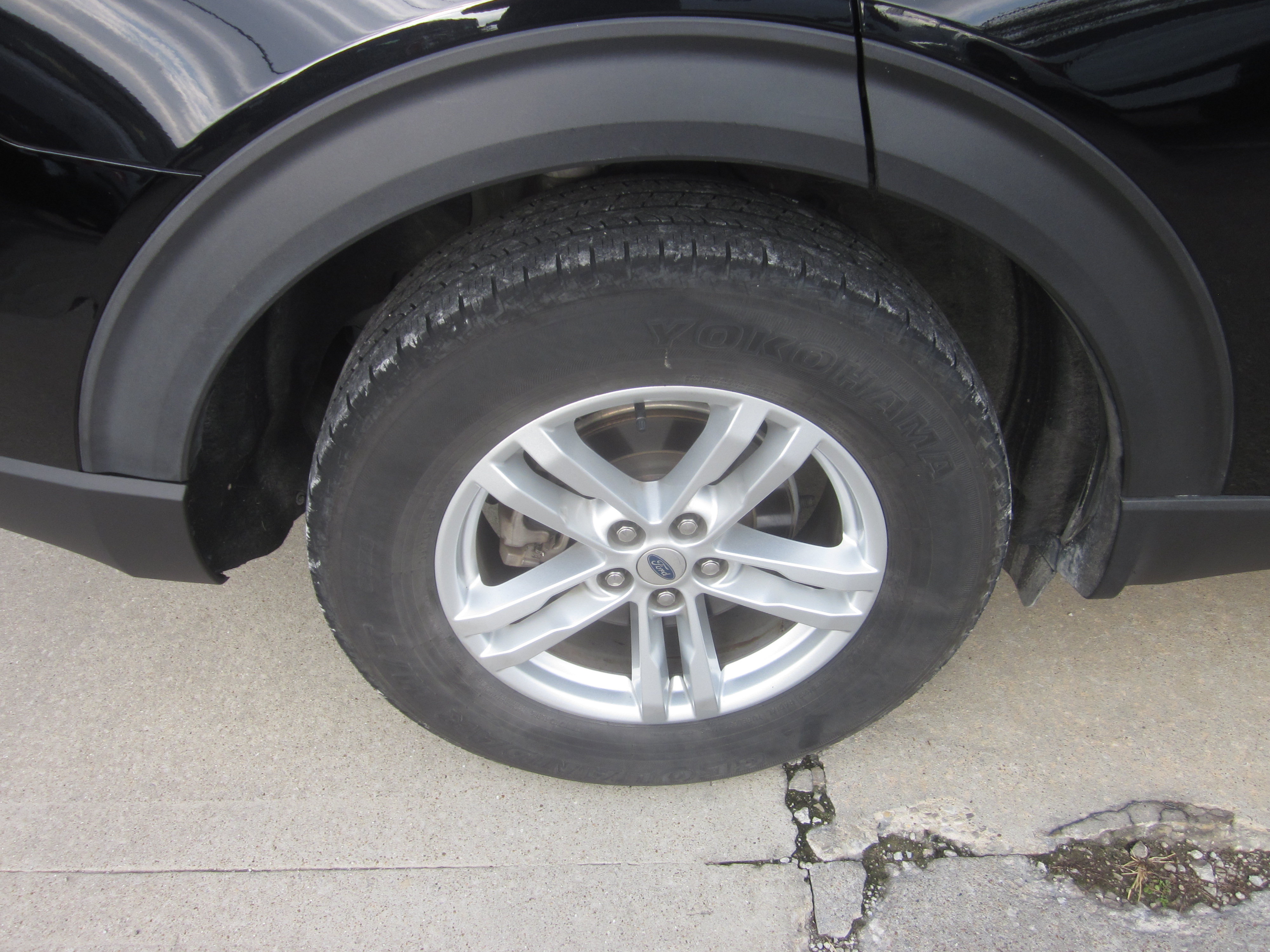 Used 2020 Ford Explorer XLT w/ Comfort Package AWD/4WD image 7
