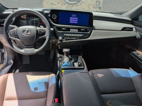 Certified 2025 Lexus ES 350 w/ Premium Package FWD image 16