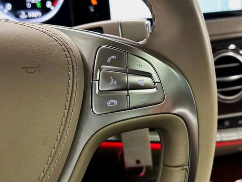 Used 2017 Mercedes-Benz S 550 Sedan image 26
