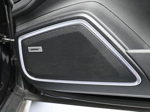 Certified 2022 Porsche Panamera Platinum Edition image 32