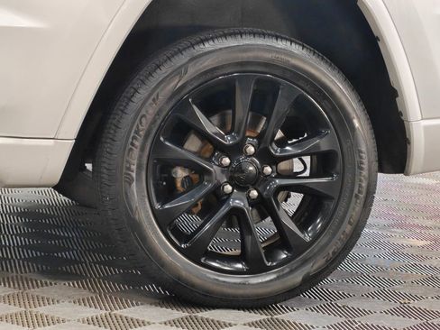 Used 2020 Jeep Grand Cherokee Altitude AWD/4WD image 60