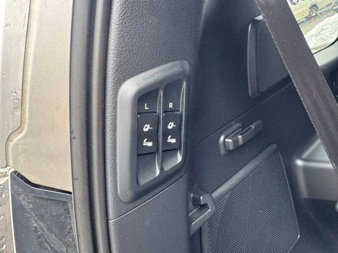 Used 2023 Lexus GX 460 Premium w/ Accessory Package image 15