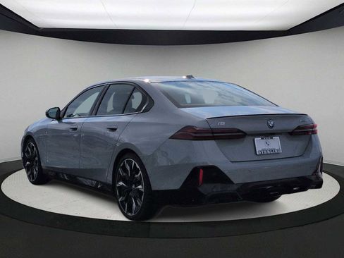 Used 2025 BMW i5 xDrive40 w/ M Sport Package image 6