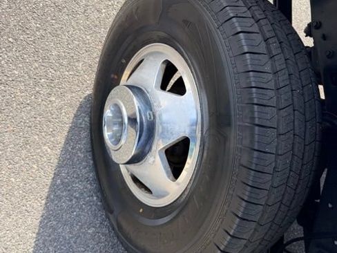 Used 2001 Ford F350 XLT AWD/4WD image 17