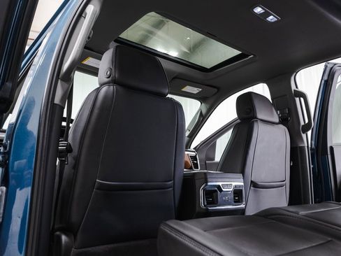 Used 2024 GMC Sierra 2500 Denali w/ Denali Reserve Package image 32