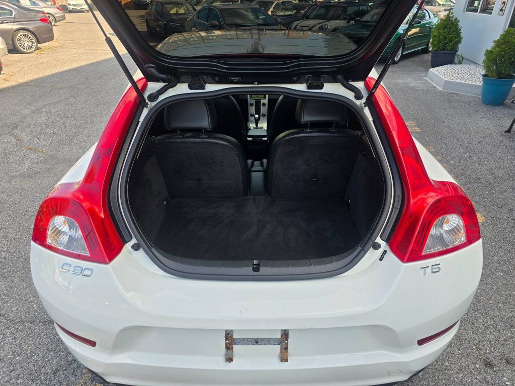 Used 2012 Volvo C30 T5 FWD image 13