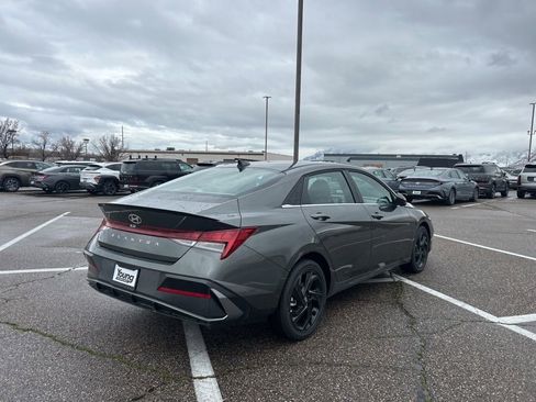 New 2026 Hyundai Elantra SEL Sport image 5