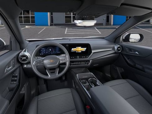 New 2026 Chevrolet Equinox LT w/ Convenience Package II FWD image 15