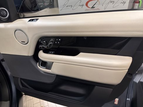 Used 2020 Land Rover Range Rover HSE AWD/4WD image 9