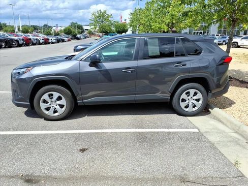 Used 2025 Toyota RAV4 LE AWD/4WD image 6