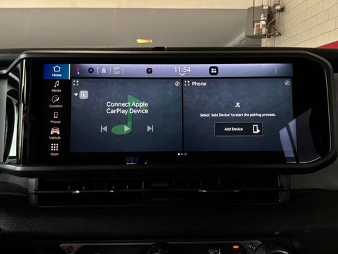 Used 2025 Jeep Wrangler Unlimited Sport AWD/4WD image 25