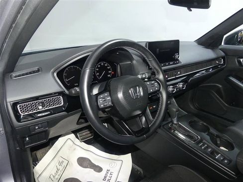 Used 2025 Honda Civic Sport image 23