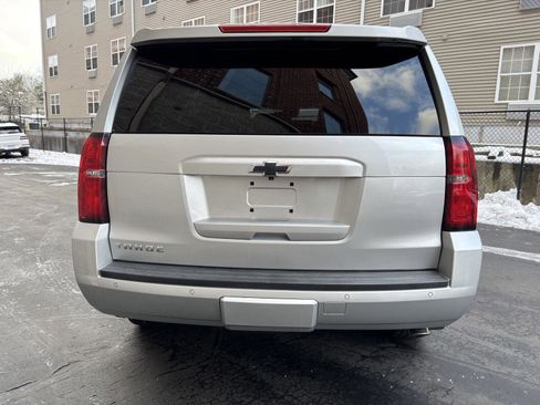 Used 2018 Chevrolet Tahoe LT w/ Luxury Package image 4