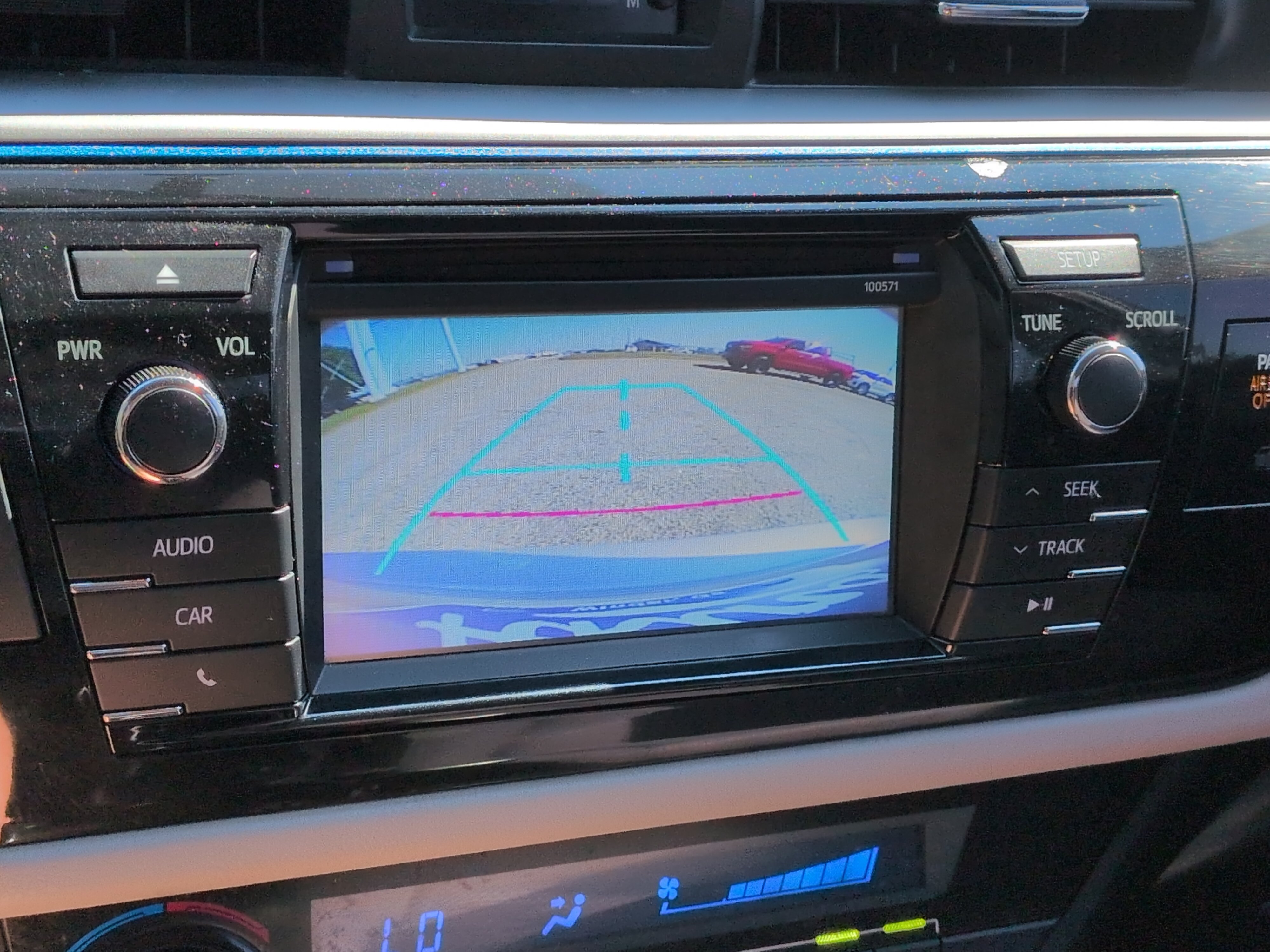 Used 2016 Toyota Corolla LE FWD image 17