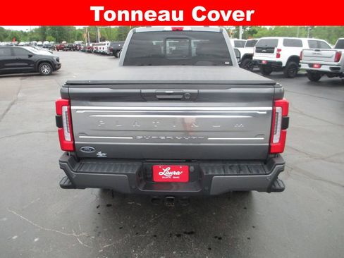 Used 2024 Ford F250 Platinum AWD/4WD image 8