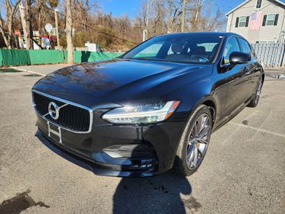 Used 2019 Volvo S90 T6 Momentum