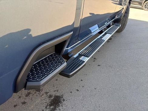 New 2026 GMC Sierra 2500 Denali w/ Denali Reserve Package image 15