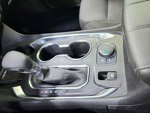 Used 2023 Chevrolet Traverse LT FWD image 15