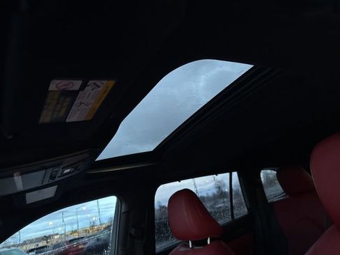 Used 2021 Toyota Highlander XSE image 16