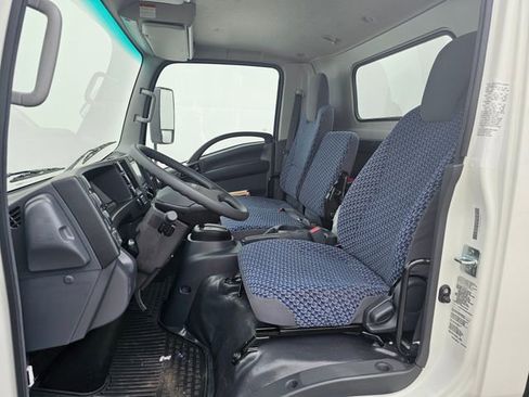 New 2024 Chevrolet Low Cab Forward image 4