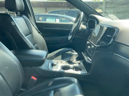 Used 2021 Jeep Grand Cherokee Limited AWD/4WD image 5