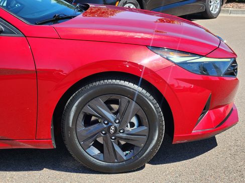 Used 2021 Hyundai Elantra SEL w/ Convenience Package FWD image 7