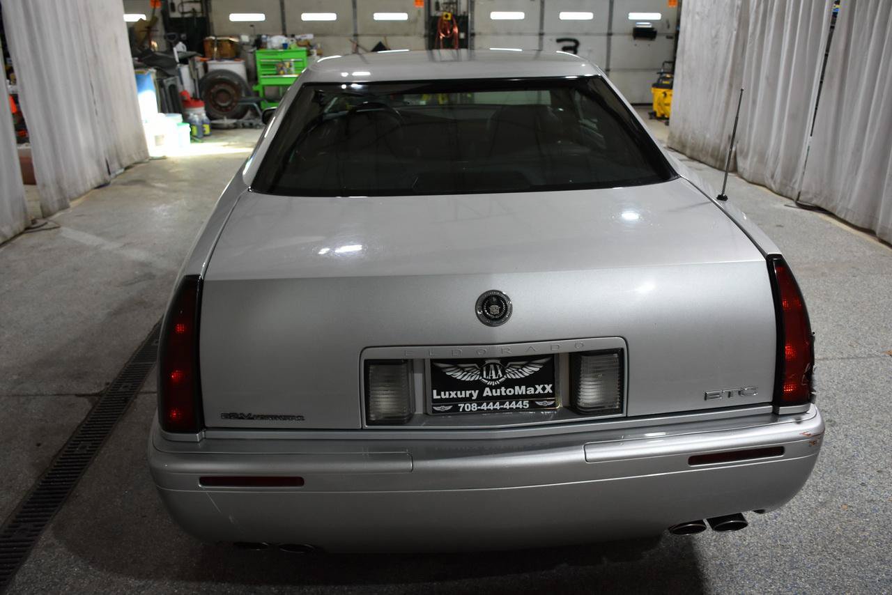 Used 2001 Cadillac Eldorado Touring FWD image 4