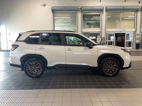 Used 2025 Subaru Forester Sport AWD/4WD image 5