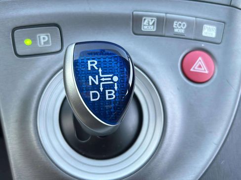 Used 2015 Toyota Prius Three image 35